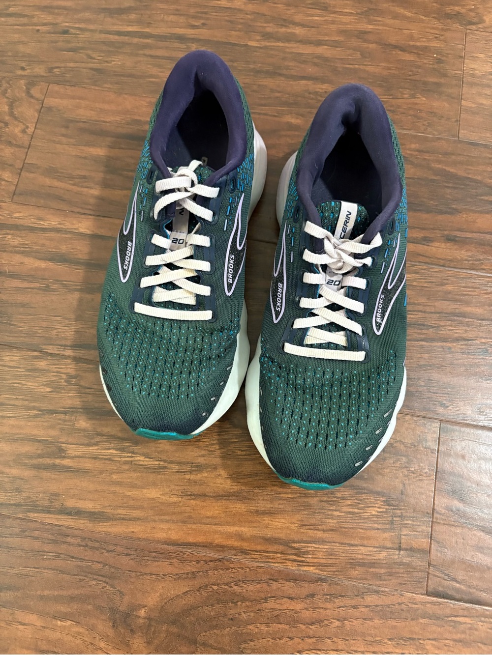 Brooks Women’s Green Glycerin and Navy Knit Running Sneakers Size 9.5